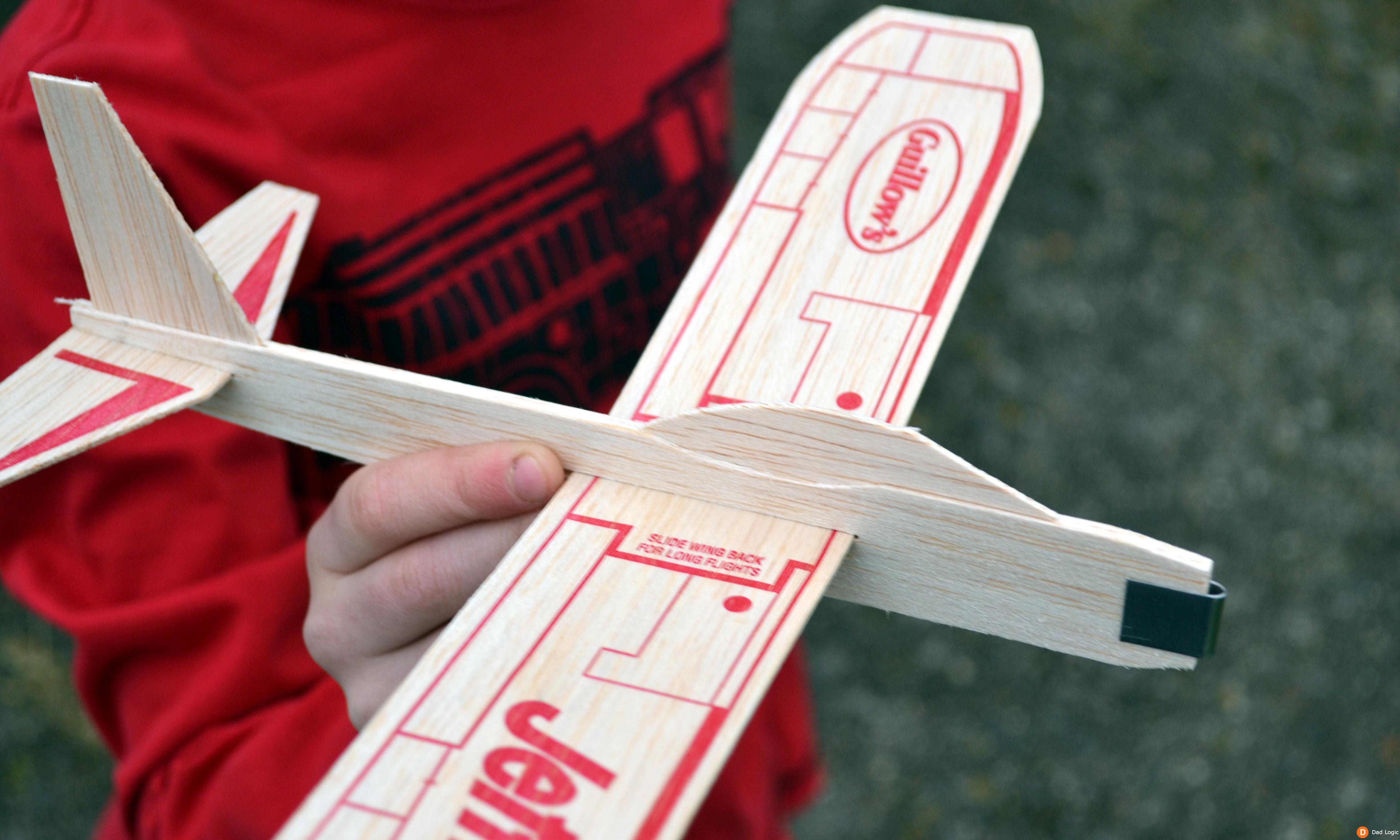 build a plane toy