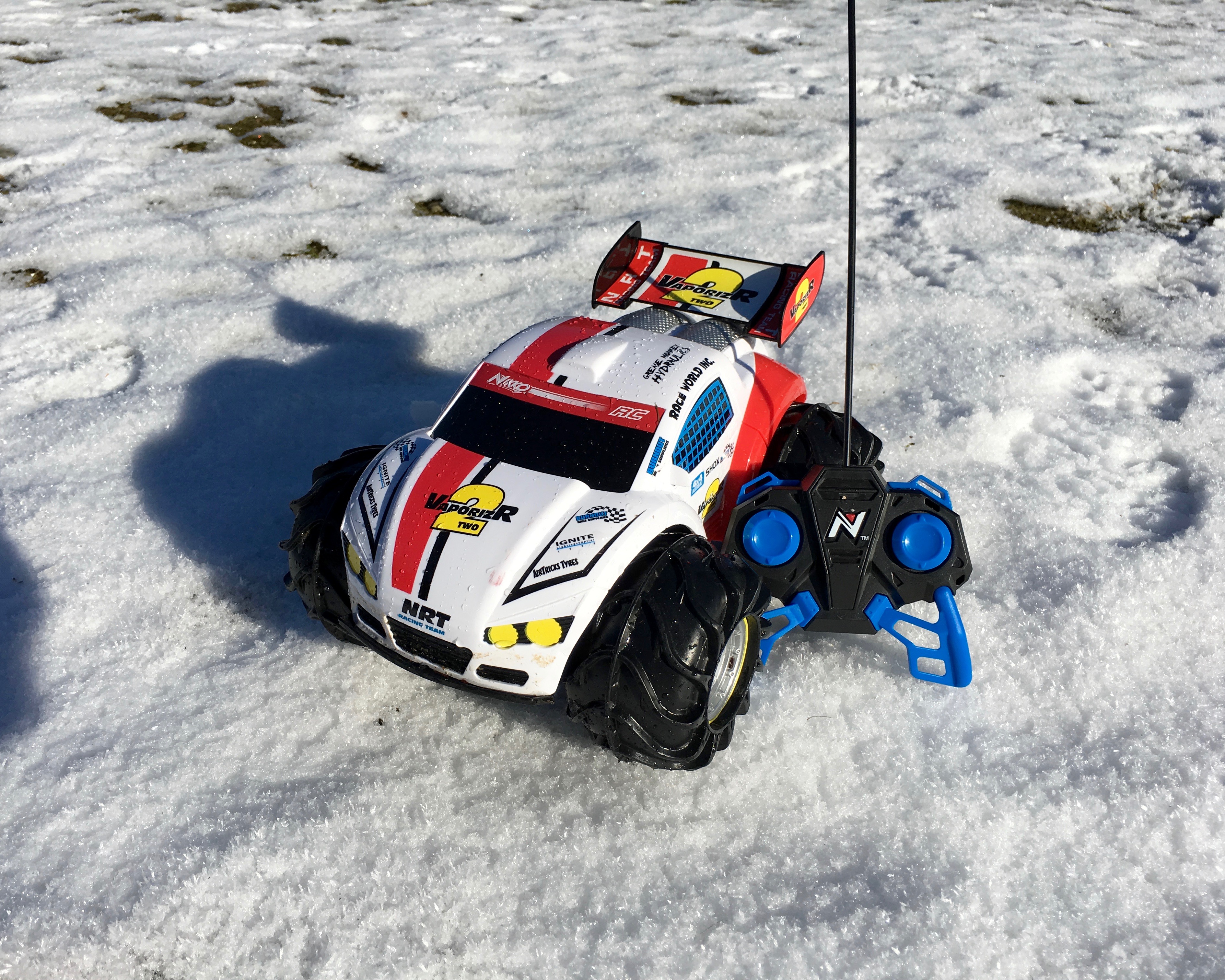 Toy State Nikko VaporizR 2 is an Car that Drives Through Snow, and Water - Dad Logic