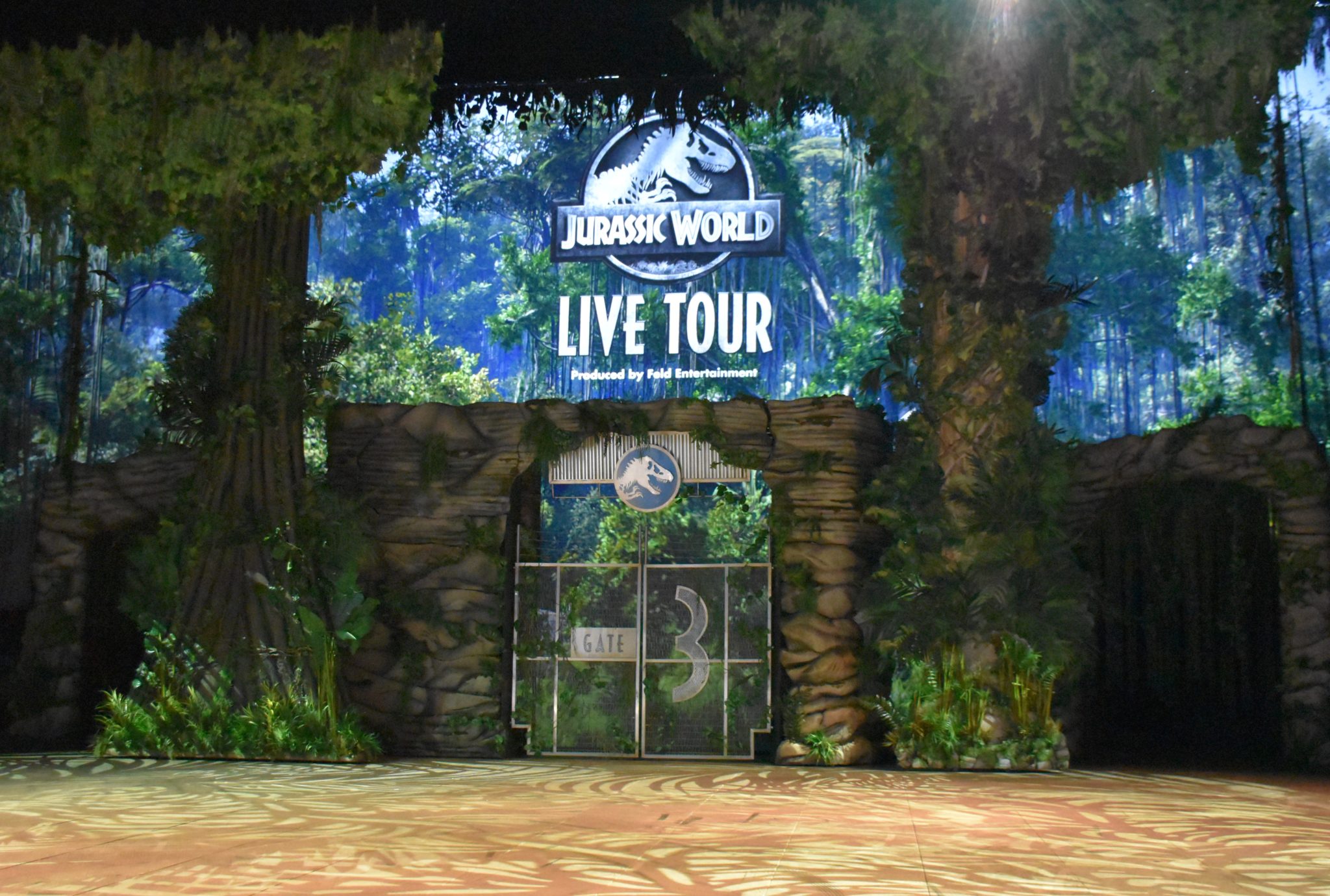 jurassic world live tour behind the scenes